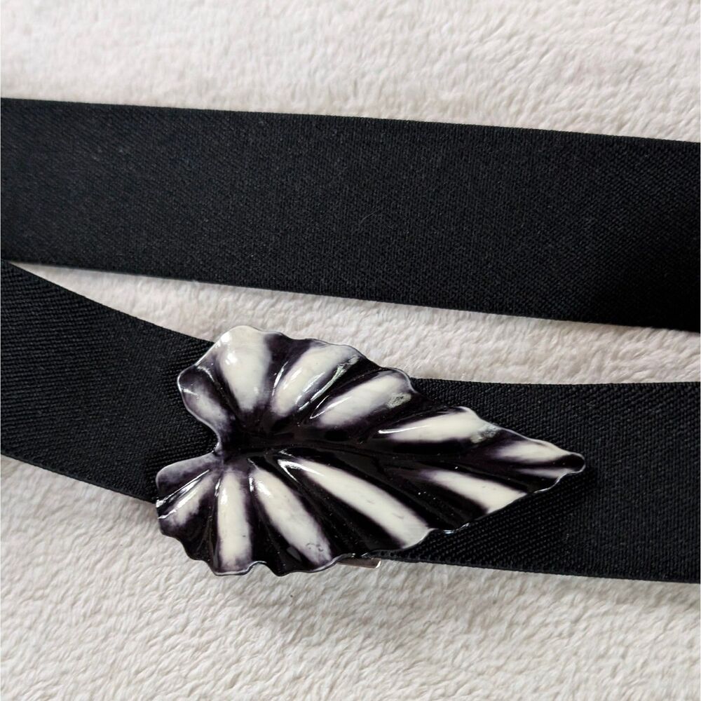 Vintage Elastic Leaf Buckle Waist Belt Women's XS/Small Black - Picture 3 of 4